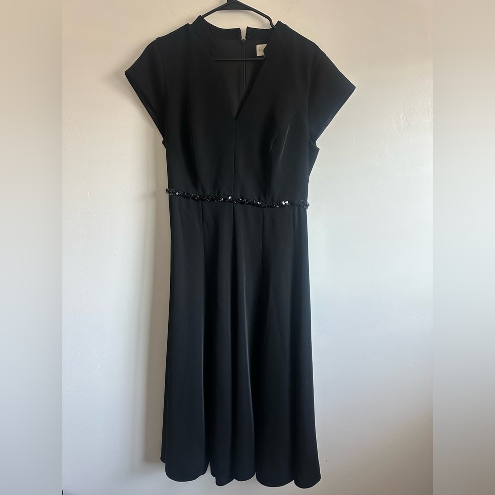 NWT Sachin & Babi Black Marian Sequin Midi
Dress Size 10 - Picture 3 of 8